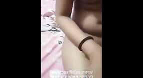 Genç PO gets çıplak ve seksi içinde Hint seks derleme 2 dakika 20 saniyelik
