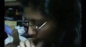 India bhabhi obtiene su coño dedos y follada por su marido en su casa 0 mín. 0 sec