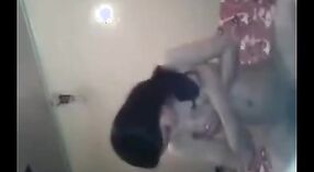 Keşmirli bir Kız Arkadaşının Hintçe Mastürbasyon Videosu Onu Sıkı Kedi Parmaklıyor 2 dakika 50 saniyelik