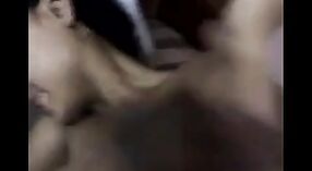 بھارتی کالج کی لڑکی شرارتی ہو جاتا ہے میں شوکیا فحش ویڈیو 1 کم از کم 20 سیکنڈ