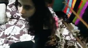 A cena de Sexo fumegante de um casal Telugu chamou a atenção dos espectadores online 2 minuto 00 SEC