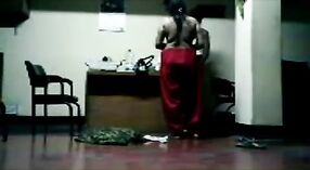 فيديو الجنس الهندي لبابهي بونام يلتقط الحركة الساخنة والمشبعة بالبخار في القرية 3 دقيقة 40 ثانية