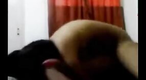 Bhabhi indienne trompe son petit ami avec un amant noir dans cette vidéo chaude 0 minute 0 sec