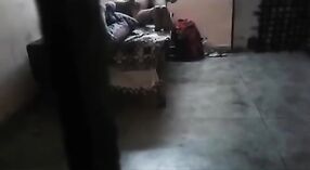 Indiano bhabhi prende giù e sporco in questo nascosto camma porno video 3 min 50 sec