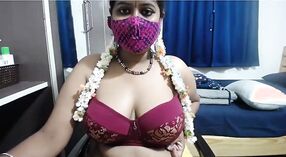 Molliges Desi-Mädchen wird im online-porno-video von neugierigen Kerlen geschlagen 1 min 20 s