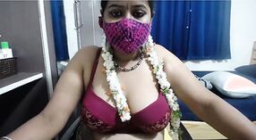 Molliges Desi-Mädchen wird im online-porno-video von neugierigen Kerlen geschlagen 0 min 40 s