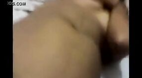 Индийская бхабхи с большими сиськами занимается горячим сексом дома со своей подругой 2 минута 20 сек