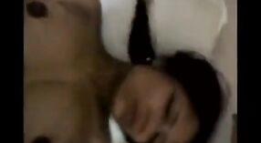Индийская бхабхи с большими сиськами занимается горячим сексом дома со своей подругой 3 минута 40 сек