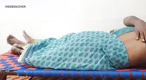 Indiase tante krijgt een mondvol sperma van haar stiefmoeder 9 min 30 sec
