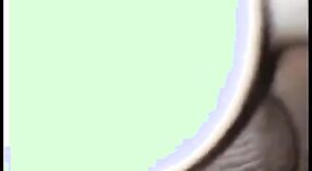 ಈ ಹಾರ್ಡ್ ಕೋರ್ ಬಾಂಗ್ಲಾ ಅಶ್ಲೀಲ ವಿಡಿಯೋದಲ್ಲಿ ದೇಸಿ ಪತ್ನಿ ಮಿನಾಳ ಹಾಲಿನ ಹುಡುಗಿ ಸವಾರಿ 5 ನಿಮಿಷ 20 ಸೆಕೆಂಡು