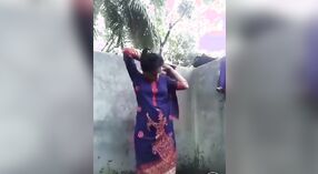 Dehati's Sexy Video: Lounging in Clothes and Bathing 0 min 30 sec