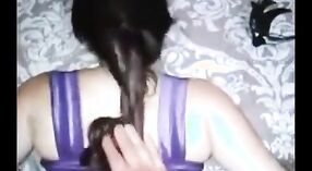 Ass chặt chẽ của Bhabhi bị đập mạnh bởi một devar trong phong cách doggy! 2 tối thiểu 00 sn