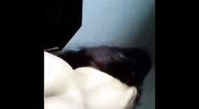Дези Бхабхи трахает свою киску в жестком порно видео на хинди 6 минута 50 сек
