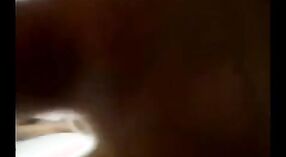ಭಾರತೀಯ ಹದಿಹರೆಯದ ಸುಂದರಿ ಡಗರ್ ತುಲ್ಲು ಬಾಯಿಯಿಂದ ಜುಂಬು 7 ನಿಮಿಷ 50 ಸೆಕೆಂಡು