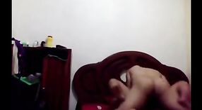Indiano moglie Bhavika Kapali cheats su lei marito con un uomo in questo caldo porno video 10 min 50 sec