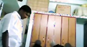 Indiase college student gets seduced en filmed in haar slaapkamer 4 min 20 sec