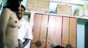 ಭಾರತೀಯ ಕಾಲೇಜ್ ವಿದ್ಯಾರ್ಥಿ ತನ್ನ ಮಲಗುವ ಕೋಣೆಯಲ್ಲಿ ಮೋಹಿಸಿದ ಮತ್ತು ಚಿತ್ರೀಕರಿಸಿದ 6 ನಿಮಿಷ 20 ಸೆಕೆಂಡು