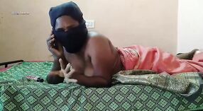 Amatir India Seks: Carané Bèn Isa Nyukupi Kebutuhané Awaké Dhéwé 2 min 00 sec