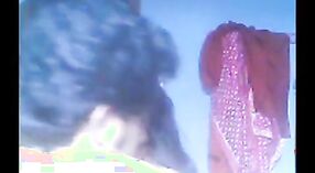 ভারতীয় স্ত্রী তার প্রেমিকের সাথে বাষ্পীয় কাউগার্ল এবং ডগিজিস্টাইল দৃশ্যে স্বামীর সাথে প্রতারণা করেন 0 মিন 0 সেকেন্ড