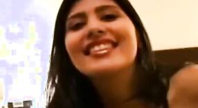 Fellation Sexe indien avec une superbe femme indienne 0 minute 40 sec