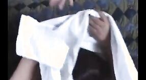 এমএমসি মুভিতে বিশাল বুব এবং পায়ূ দক্ষতা সহ একটি অত্যাশ্চর্য দেশি এনআরআই প্লেগার্ল বৈশিষ্ট্যযুক্ত 15 মিন 00 সেকেন্ড