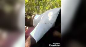 घर के बाहर भारतीय सेक्स के साथ बांग्ला प्रेमियों में एक गर्म वीडियो 1 मिन 20 एसईसी