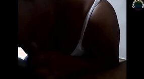 இந்திய கல்லூரி டீன் இந்த நீராவி வீடியோவில் ஒரு சிற்றின்ப தனியா கொடுக்கிறது 0 நிமிடம் 0 நொடி
