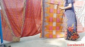 Un couple bengali amateur se livre à des relations sexuelles torrides en plein air 0 minute 0 sec