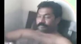 دو بھارتی فحش indulge میں کٹر جنسی گاہکوں کے ساتھ اس گروپ میں فحش ویڈیو 9 کم از کم 30 سیکنڈ