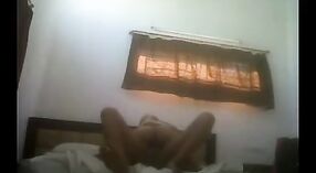 Hausgemachtes video von dampfendem sex eines indischen paares 0 min 0 s