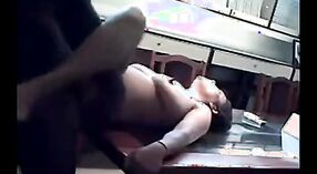 Indian bhabhi gets her fill of sexual pleasure in the office! 3 min 40 sec