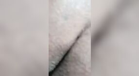 Desi Slut在户外MMC XXX视频中使她的猫充满了暨 0 敏 0 sec