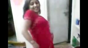 Indiano bhabhi con grande panini prende appassionato doggystyle sesso su online 0 min 0 sec