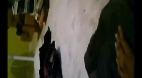 এনআরআই দম্পতির উত্সাহী হস্তমৈথুন তীব্র যৌনতার দিকে পরিচালিত করে 4 মিন 00 সেকেন্ড