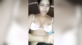 Indígena amador recebe danadinho ligar câmera com uma cara 1 minuto 00 SEC