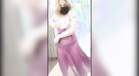 Desi mulher nua Vídeo caseiro para seus fãs na webcam 2 minuto 30 SEC