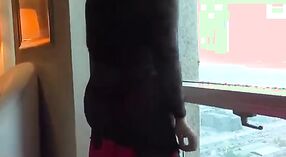 बिग बूब्ससह भारतीय भाभा तिच्या हनीमूनवर देसी चुडाई व्हिडिओमध्ये कठोरपणे गोंधळात पडतात 17 मिन 50 सेकंद