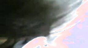 অপেশাদার ভারতীয় দম্পতি গাড়িতে কিছু তীব্র আঙুল উপভোগ করে 4 মিন 20 সেকেন্ড