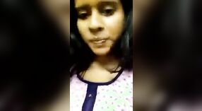 Cahang Bangla pamer sing SANGE awak MMS ing video akeh uwabe iki 4 min 20 sec