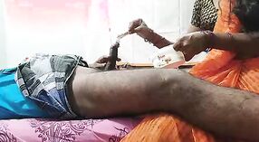 Индийское секс-видео Бхабхи со спермой в рот 9 минута 20 сек
