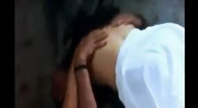 Desi bhabhi digoda dening tanggane lan kanca kancane gedhe ing bra 0 min 0 sec