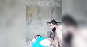 Vidéo de sexe pakistanais avec une action à la maison chaude 0 minute 40 sec