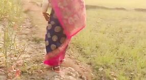 هواة زوجين يتمتع المتشددين في الهواء الطلق الجنس في الهندي الفيديو الاباحية 2 دقيقة 40 ثانية