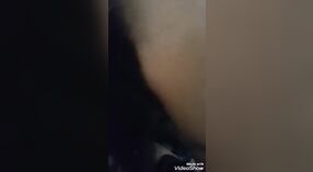 Busty indyjski żona akcji trzy steamy sceny z seks z jej kochanek 4 / min 00 sec
