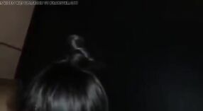 La vidéo MMS de léchage de tuyau de Desi girl devient virale 1 minute 00 sec