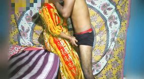 தேசி பெண் வீட்டில் தயாரிக்கப்பட்ட வீடியோவில் தனது மனிதனால் கடுமையாக துடிக்கிறார் 0 நிமிடம் 0 நொடி