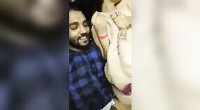 भारतीय घर का बना सेक्स साहसिक के साथ एक मोड़ 0 मिन 0 एसईसी
