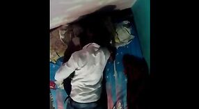 印度阿姨被隐藏的相机与她的男人发生性关系而陷入困境 3 敏 40 sec