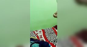 लपलेला कॅमेरा भारतीय जोडप्याच्या वाफेच्या घरातील सेक्स कॅप्चर करतो 3 मिन 20 सेकंद