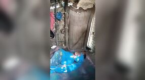 দক্ষিণ ভারতীয় এমএমএস ভিডিওতে একটি তরুণ দম্পতি একটি বাষ্পীয় এনকাউন্টার উপভোগ করছে 1 মিন 20 সেকেন্ড